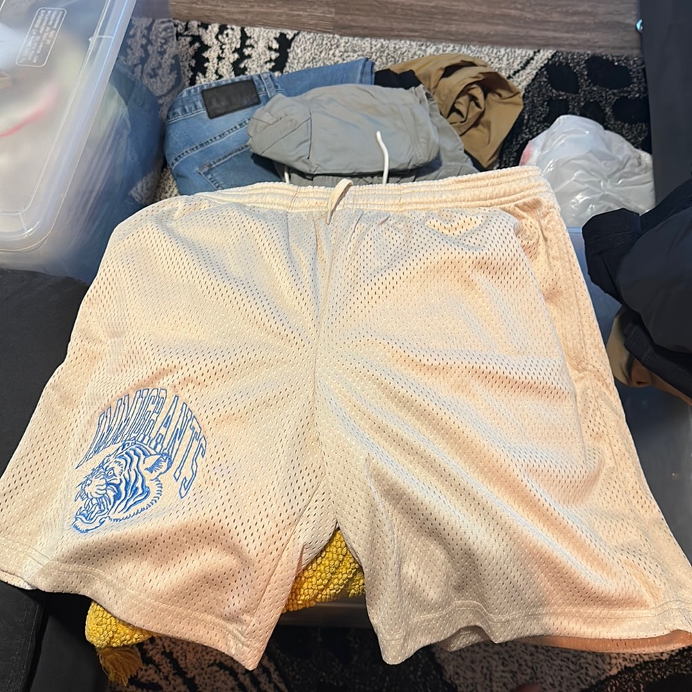 Kids of immigrants athlete shorts tan/cream